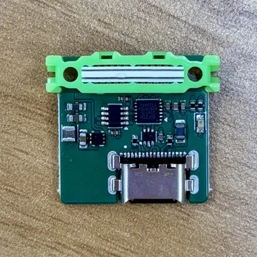 AZ01C USB-C 表面