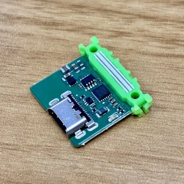 AZ01C USB-C 外観